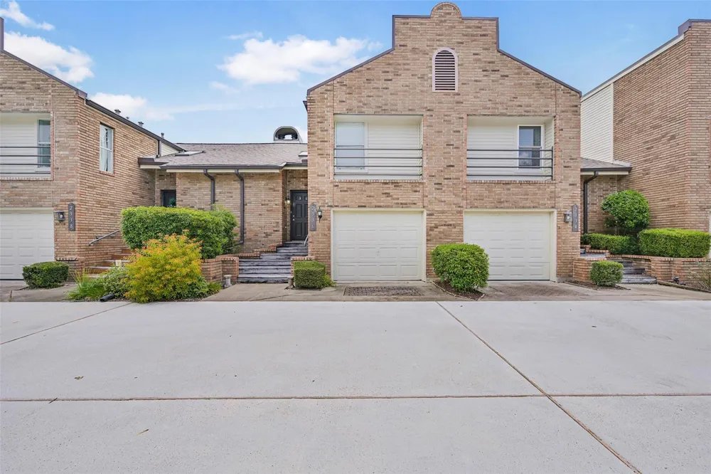 2336 Fairwind Road Houston, TX 77062