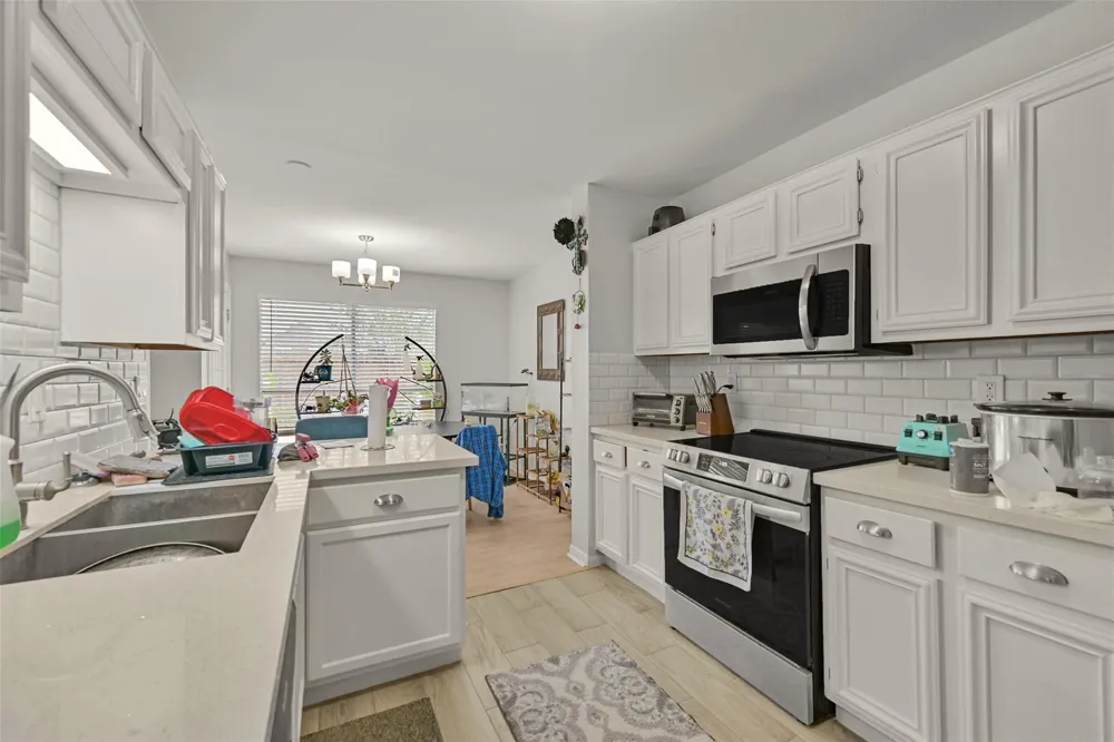 2336 Fairwind Road Houston, TX 77062