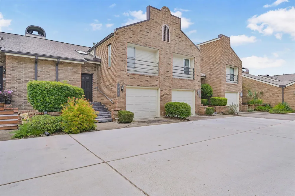 2336 Fairwind Road Houston, TX 77062