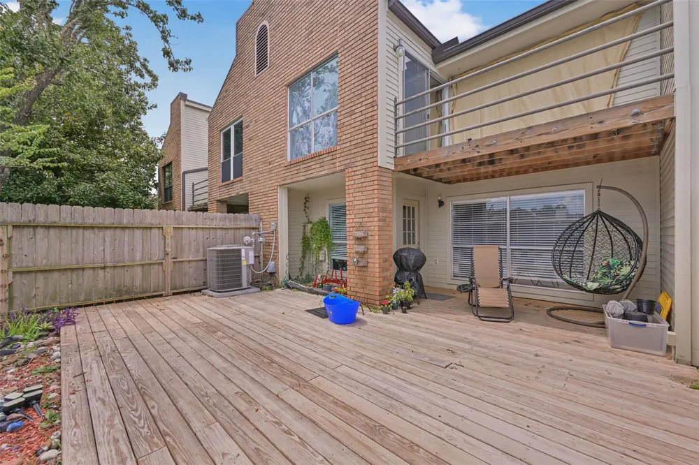 2336 Fairwind Road Houston, TX 77062