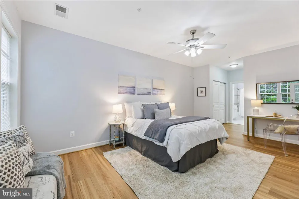 7880 ROLLING WOODS COURT #2103 Springfield, VA 22152