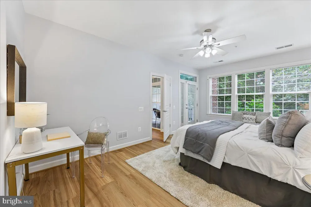 7880 ROLLING WOODS COURT #2103 Springfield, VA 22152
