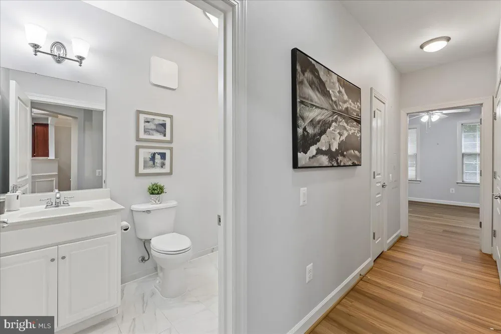 7880 ROLLING WOODS COURT #2103 Springfield, VA 22152