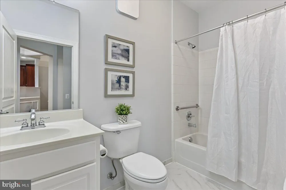 7880 ROLLING WOODS COURT #2103 Springfield, VA 22152