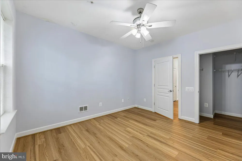7880 ROLLING WOODS COURT #2103 Springfield, VA 22152