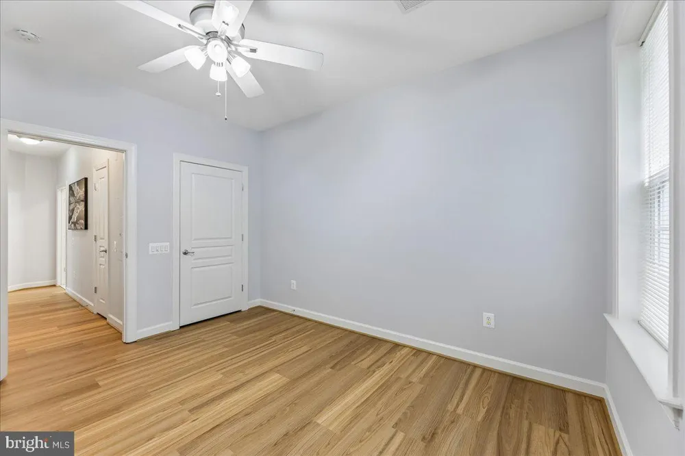 7880 ROLLING WOODS COURT #2103 Springfield, VA 22152