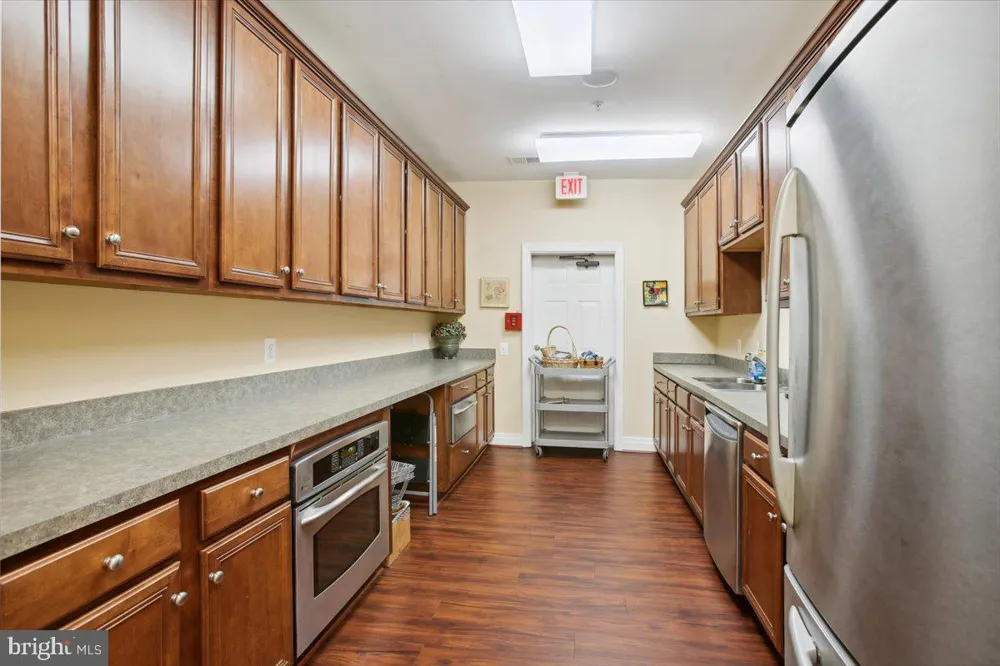 7880 ROLLING WOODS COURT #2103 Springfield, VA 22152
