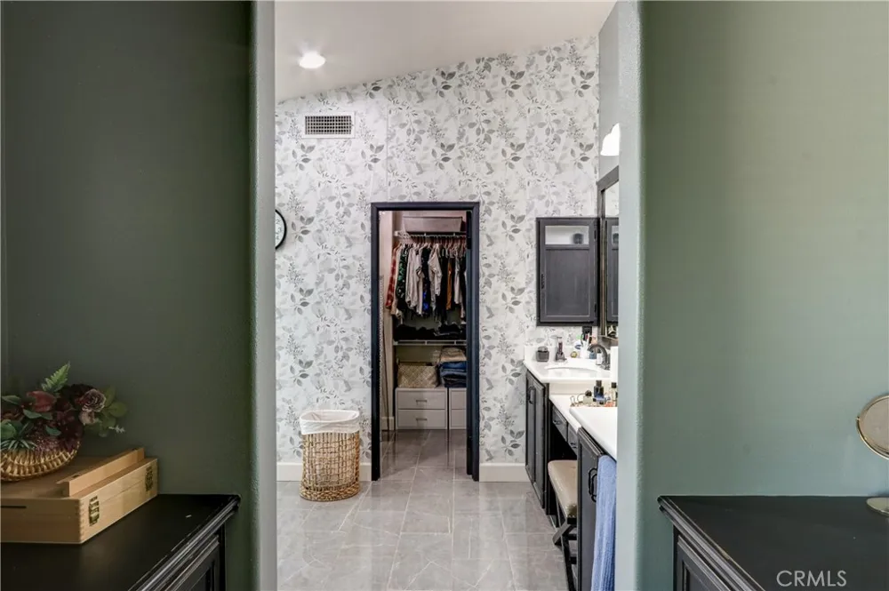 17565 Cedarwood Riverside, CA 92503