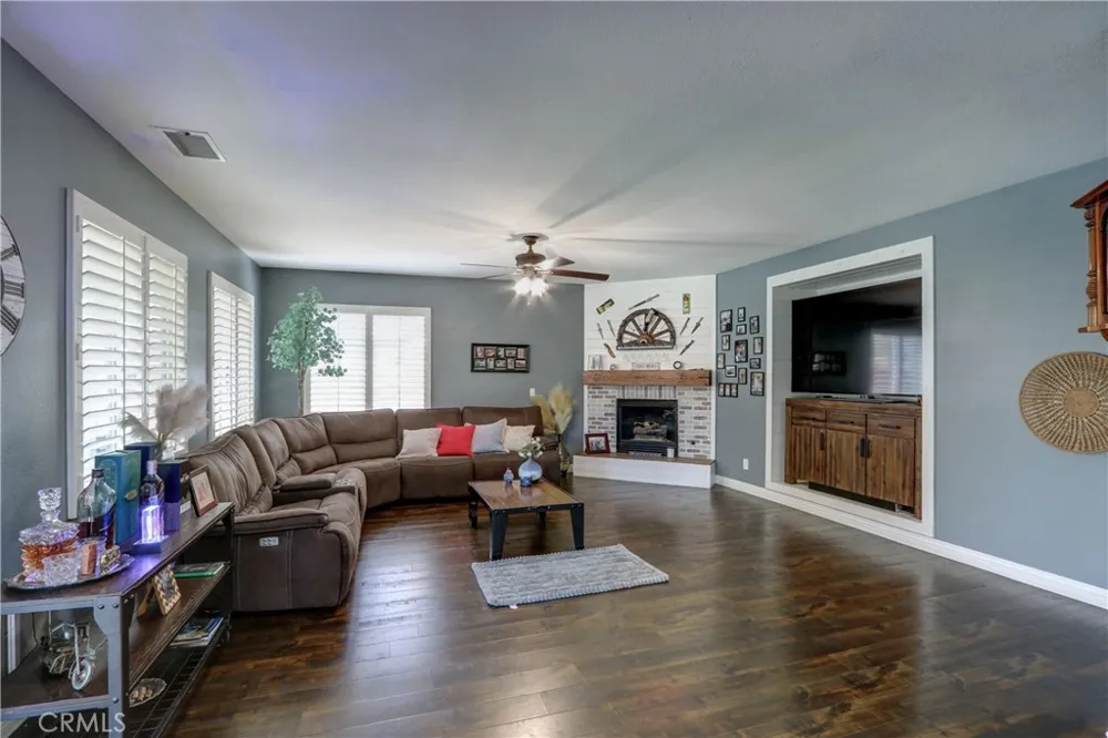 17565 Cedarwood Riverside, CA 92503