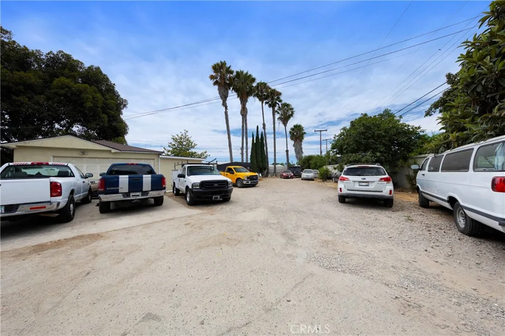 2430 W 6th #A&B Santa Ana, CA 92703
