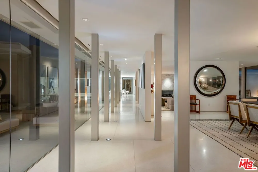 14700 Mulholland Drive Los Angeles, CA 90077