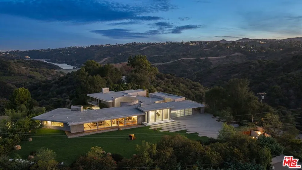 14700 Mulholland Drive Los Angeles, CA 90077