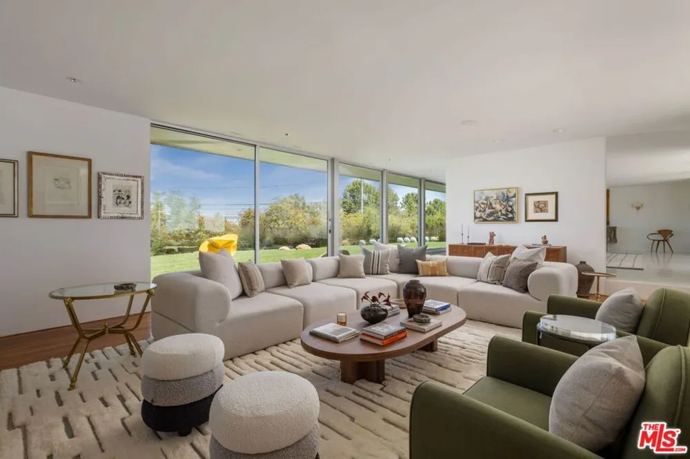 14700 Mulholland Drive Los Angeles, CA 90077