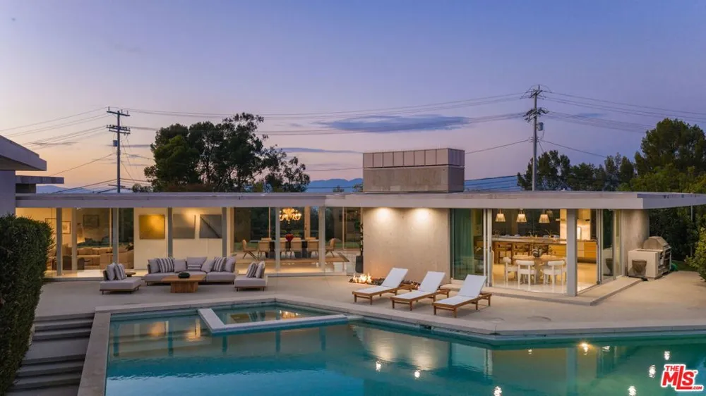 14700 Mulholland Drive Los Angeles, CA 90077