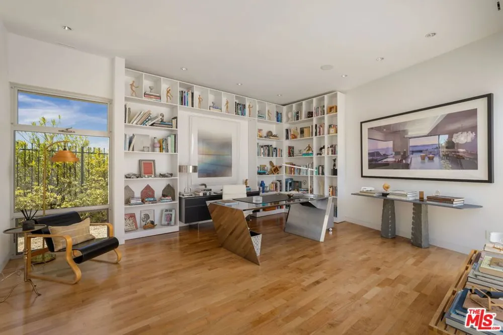 14700 Mulholland Drive Los Angeles, CA 90077