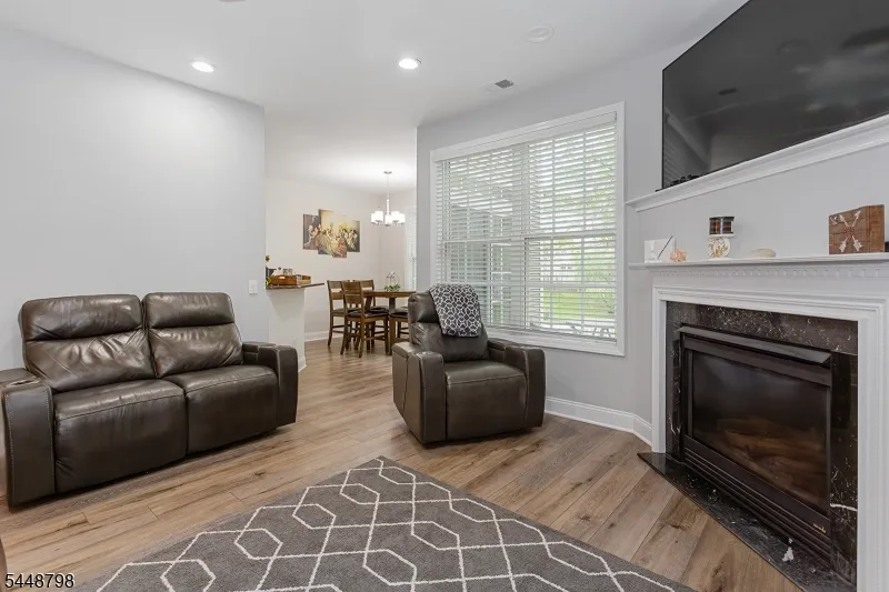 145 Levinberg Ln Wayne, NJ 07470