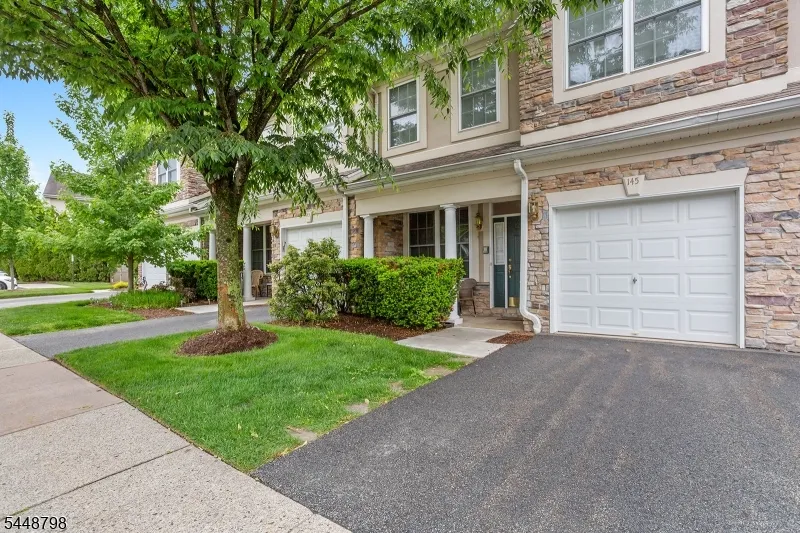145 Levinberg Ln Wayne, NJ 07470