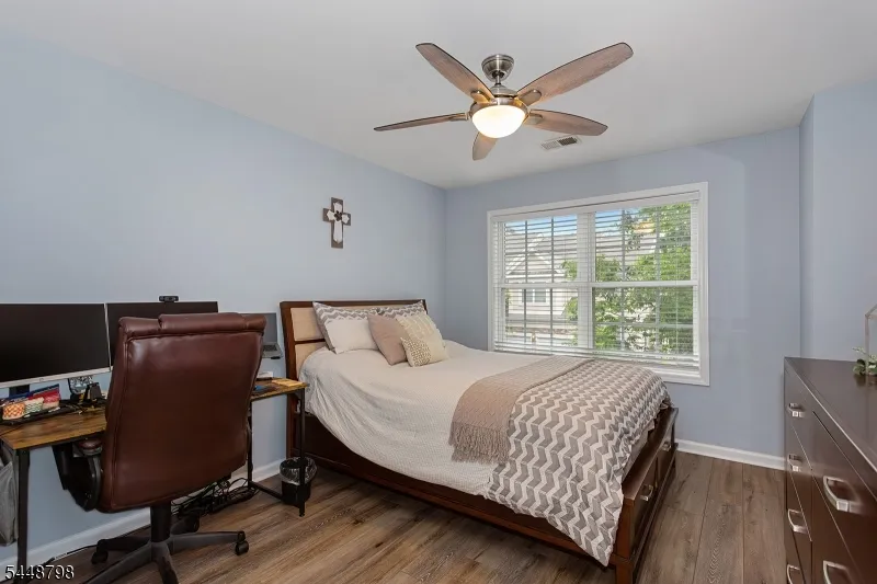 145 Levinberg Ln Wayne, NJ 07470