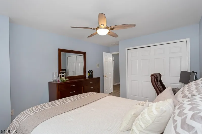 145 Levinberg Ln Wayne, NJ 07470