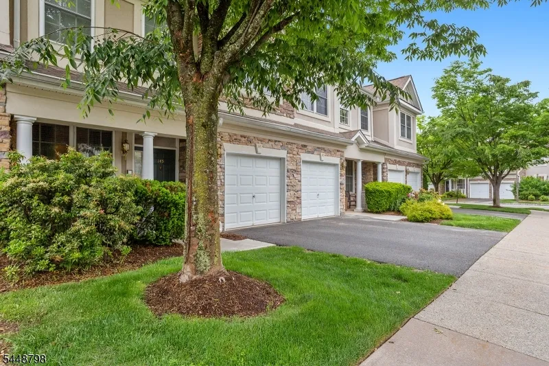 145 Levinberg Ln Wayne, NJ 07470