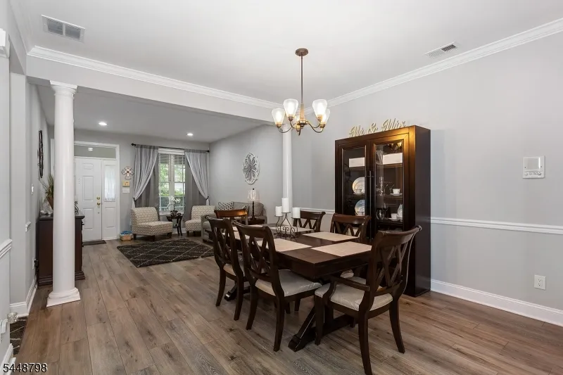 145 Levinberg Ln Wayne, NJ 07470