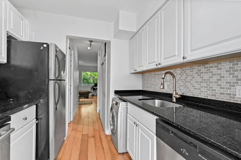 1035 Meridian Avenue #5 Miami Beach, FL 33139