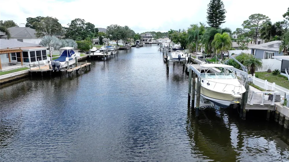 303 MORNINGSIDE DRIVE Palm Harbor, FL 34683