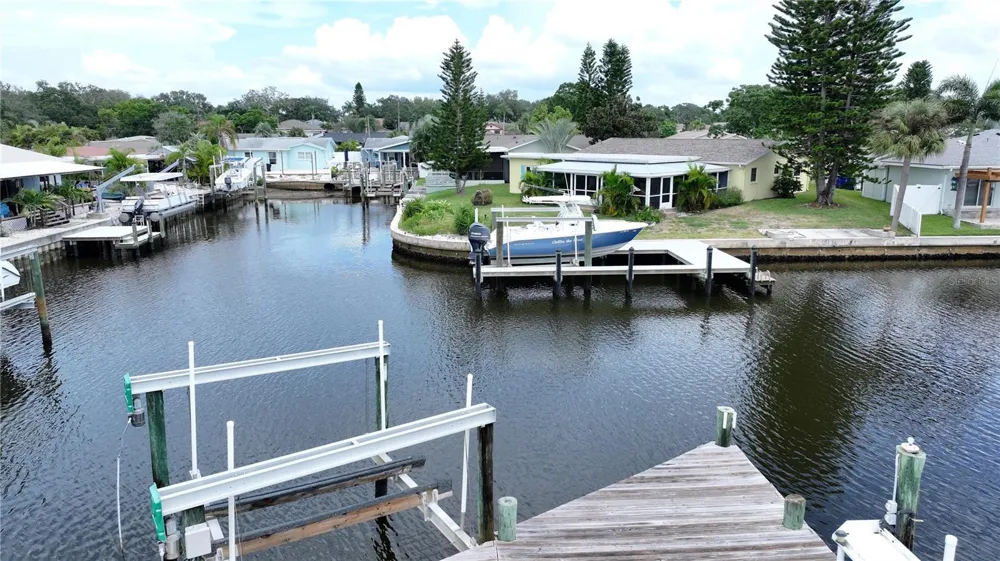 303 MORNINGSIDE DRIVE Palm Harbor, FL 34683