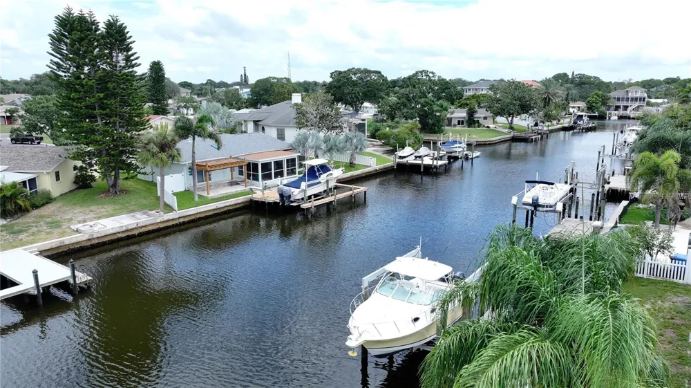 303 MORNINGSIDE DRIVE Palm Harbor, FL 34683
