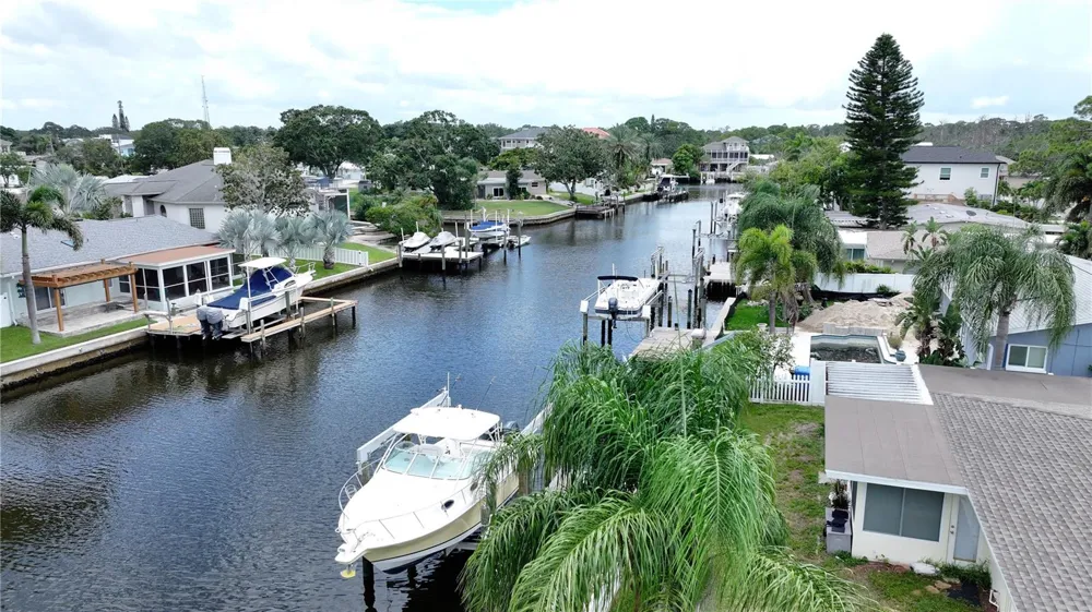 303 MORNINGSIDE DRIVE Palm Harbor, FL 34683