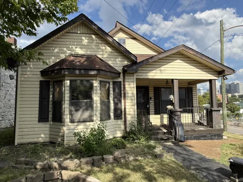 900 Morrison St