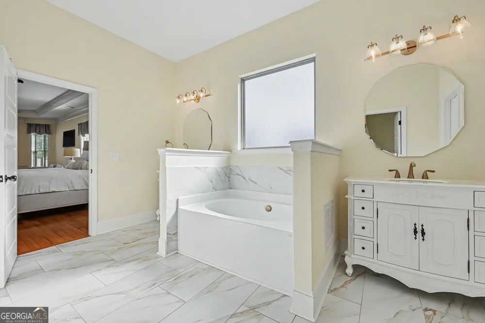 264 Learwood LN Atlanta, GA 30349