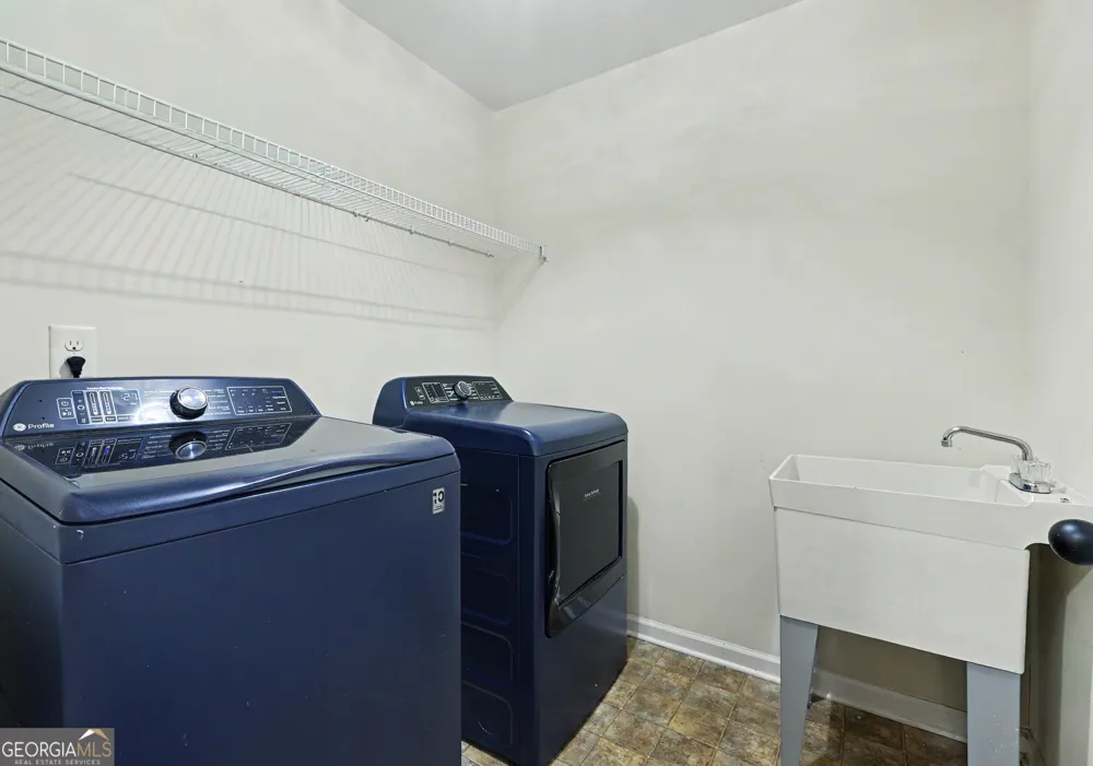 264 Learwood LN Atlanta, GA 30349