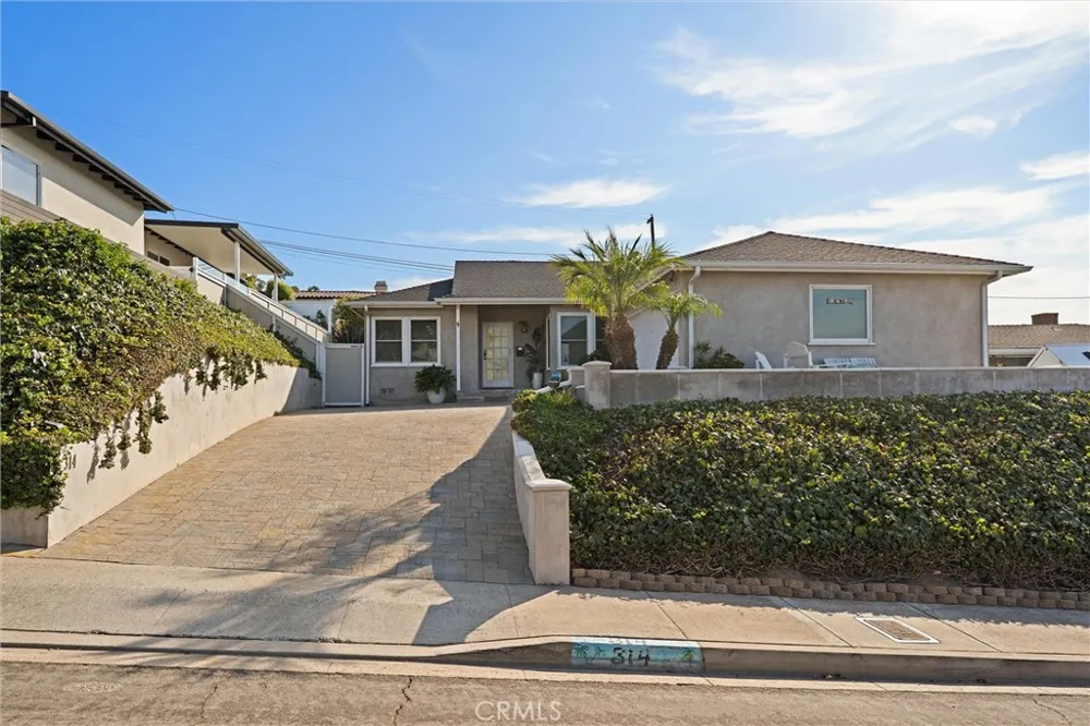 314 Via San Sebastian Redondo Beach, CA 90277