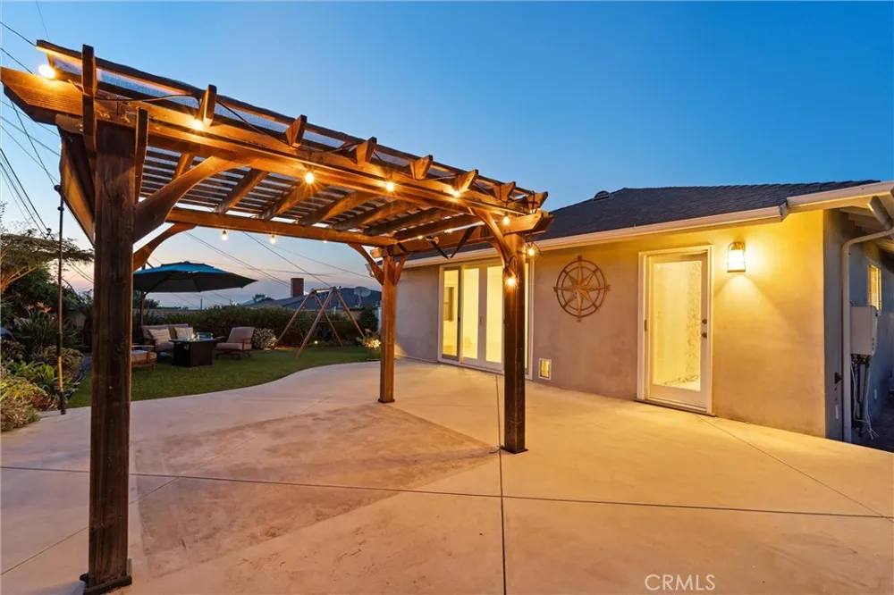 314 Via San Sebastian Redondo Beach, CA 90277