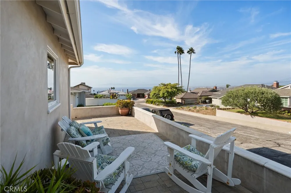 314 Via San Sebastian Redondo Beach, CA 90277