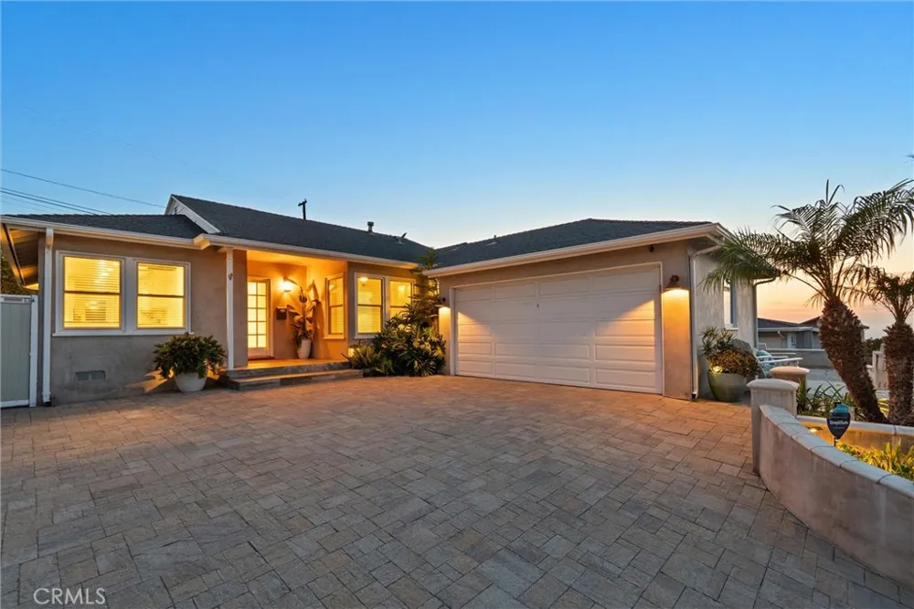 314 Via San Sebastian Redondo Beach, CA 90277