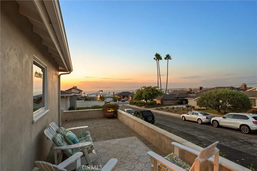 314 Via San Sebastian Redondo Beach, CA 90277