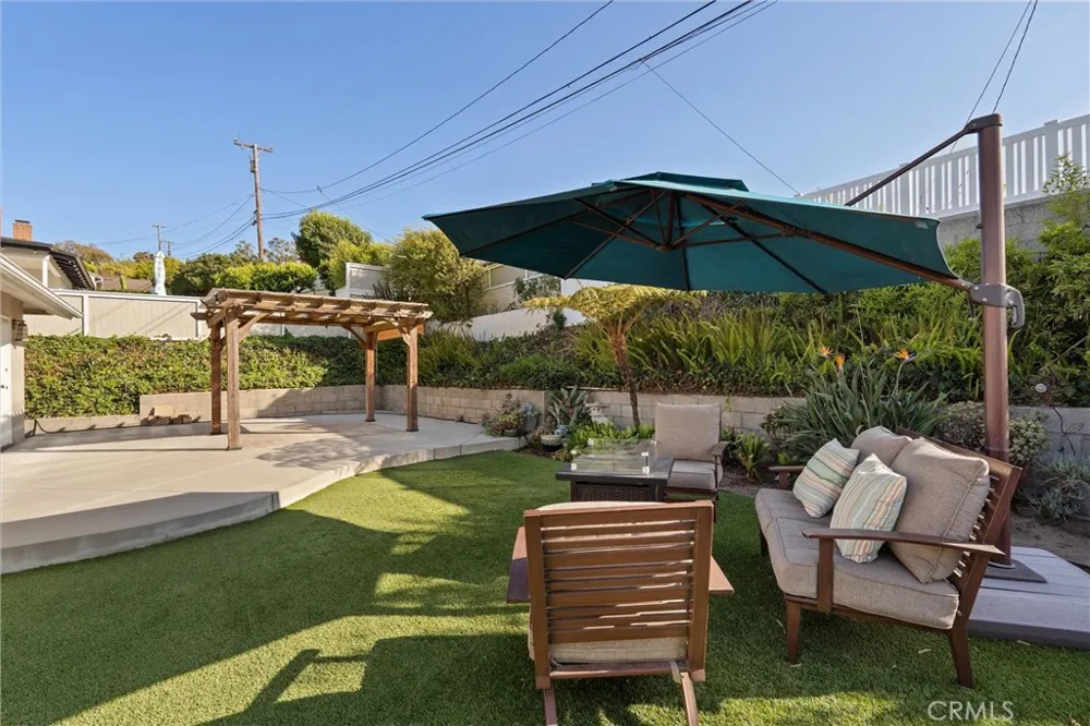 314 Via San Sebastian Redondo Beach, CA 90277