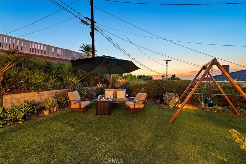 314 Via San Sebastian Redondo Beach, CA 90277