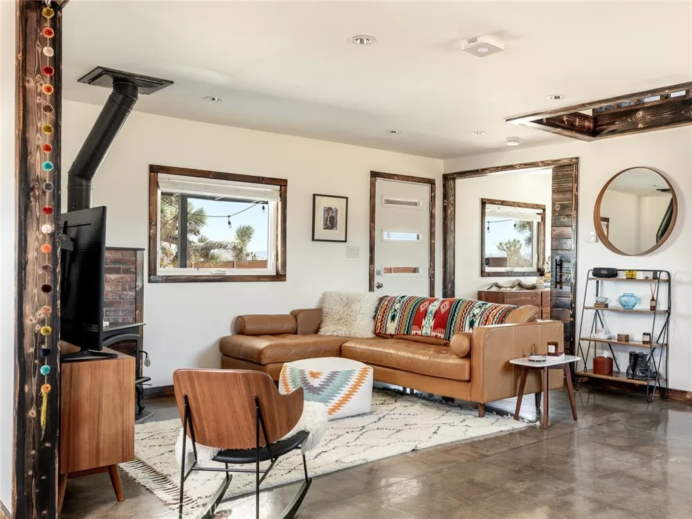 3120 Hilton Avenue Yucca Valley, CA 92284
