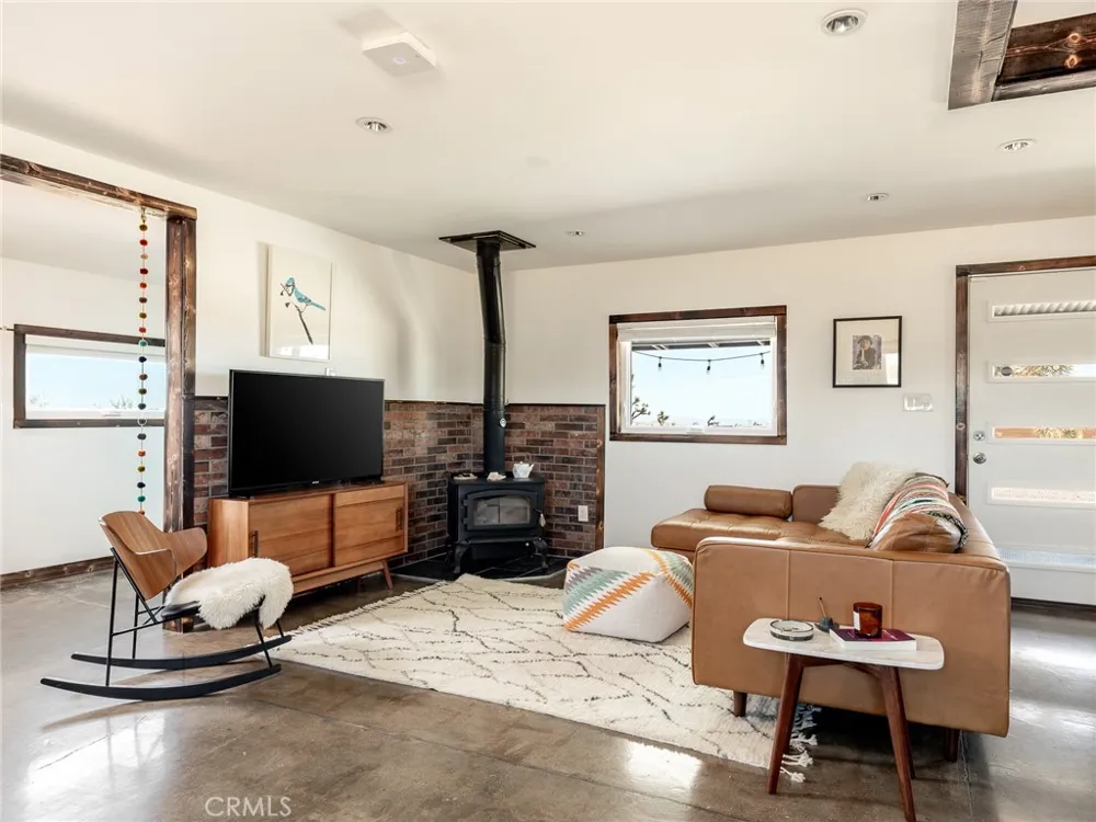 3120 Hilton Avenue Yucca Valley, CA 92284