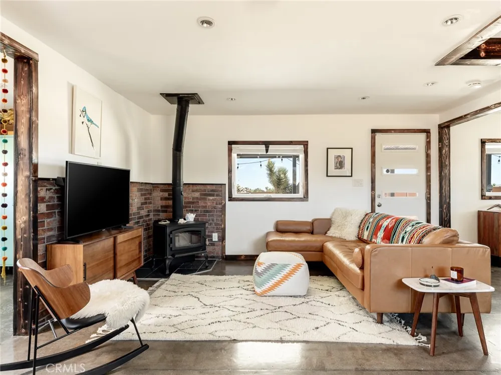 3120 Hilton Avenue Yucca Valley, CA 92284