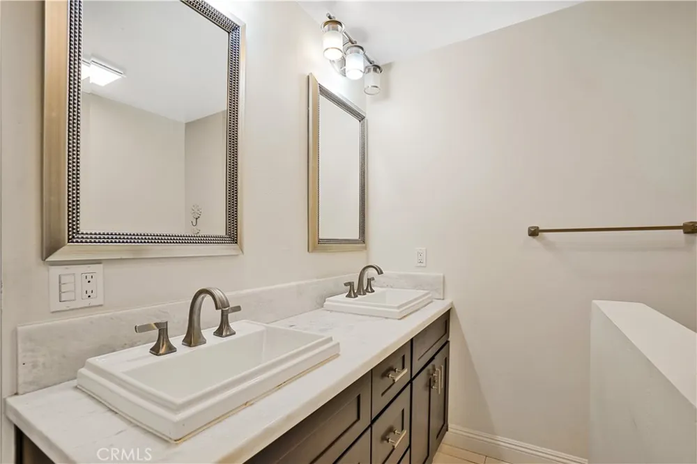 4593 Mardi Gras Oceanside, CA 92057