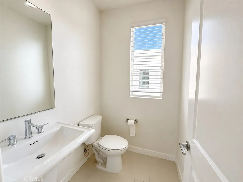 312 Magnet Irvine, CA 92618