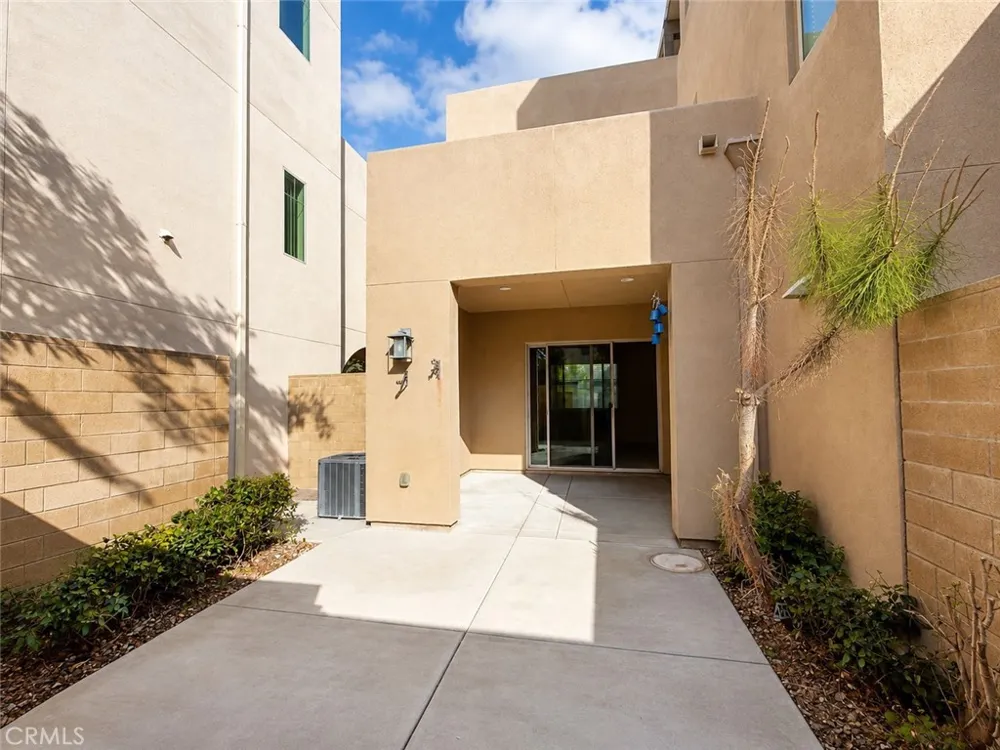 312 Magnet Irvine, CA 92618