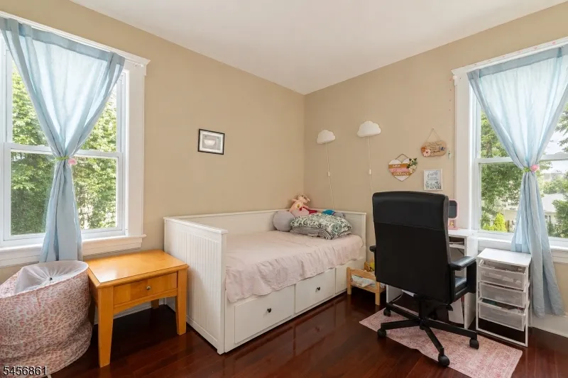 911 Jersey Ave Elizabeth City, NJ 07202