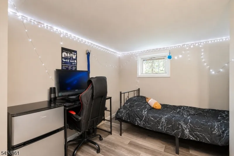 911 Jersey Ave Elizabeth City, NJ 07202