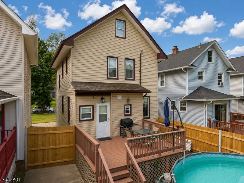 911 Jersey Ave Elizabeth City, NJ 07202