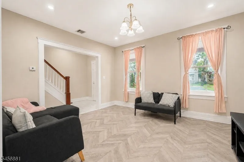 911 Jersey Ave Elizabeth City, NJ 07202